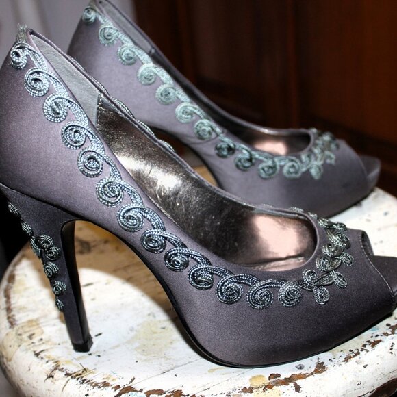 Dress shoes - Picture 2 of 5